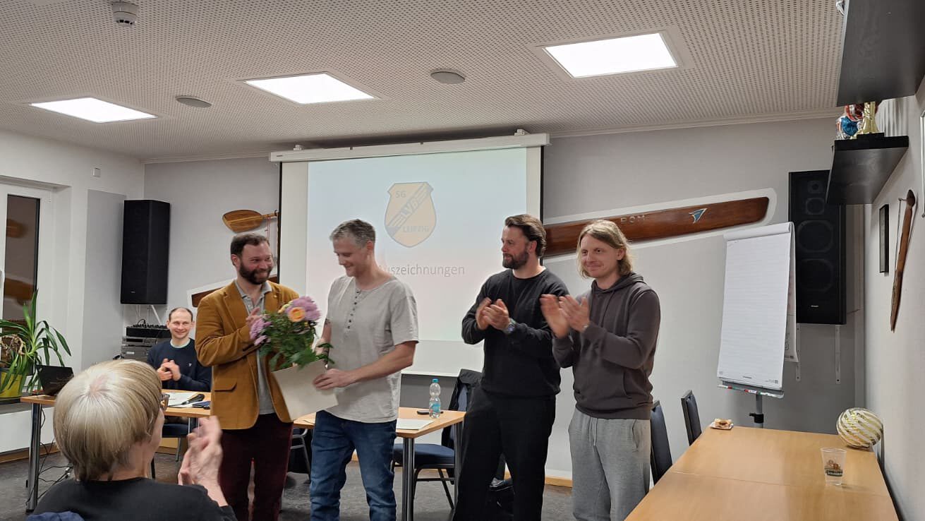 Ehrung für Steve Büchner (2.v.l.) auf der Delegiertenversammlung.